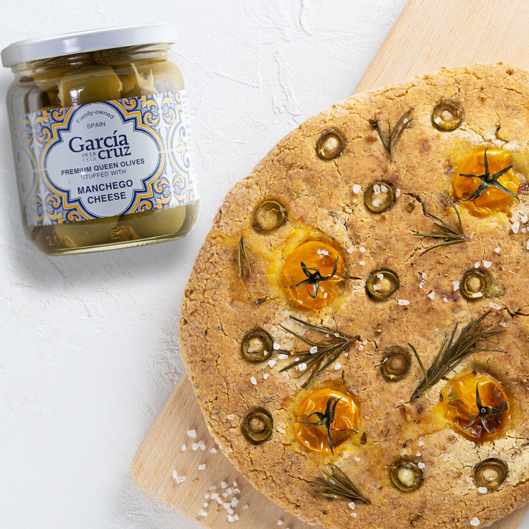 Discovery Bundle: EVOO Blend Oil |   Robust & Balanced EVOO | Mild & Smooth EVOO | Manchego Cheese Stuffed Olives